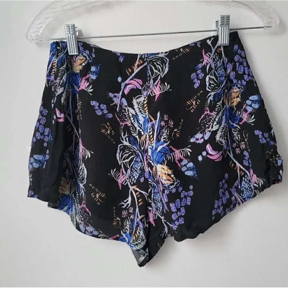 FREE PEOPLE Boho Floral Print Shorts Multicolor Black, Blue, Pink Size 0